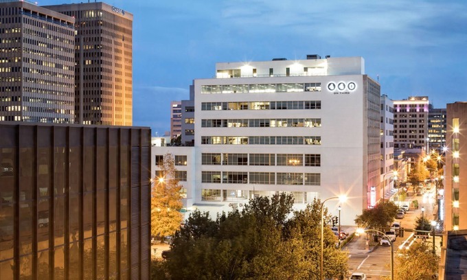 Baton Rouge Apartamento | StayAE - High Rise