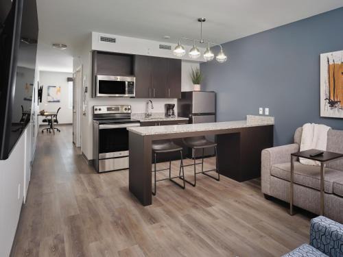 Dothan Hotel | stayAPT Suites Dothan