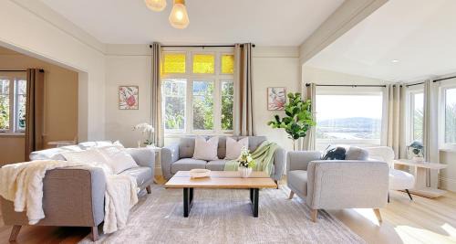 Trevallyn Casa | StayAU 2BR Home with Stunning Views in Tasmania