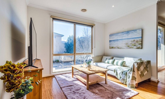 Sanctuary Lakes Casa | StayAU 3BR Cozy Retreat Point Cook Golf Nearby