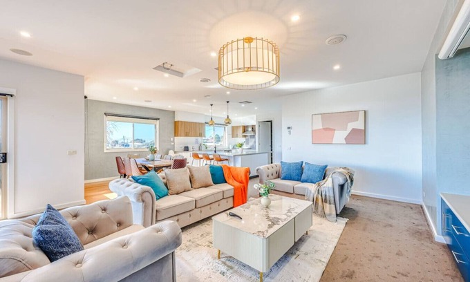 Clifton Springs Casa | StayAU Newly Coastal 5BR Escape w/Pool Table