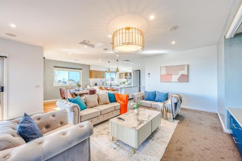 Clifton Springs Casa | StayAU Newly Coastal 5BR Escape with Pool Table