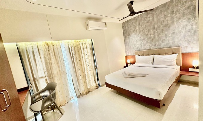 Kharadi Hotel | StayBird - Azure Suites Business Hotel