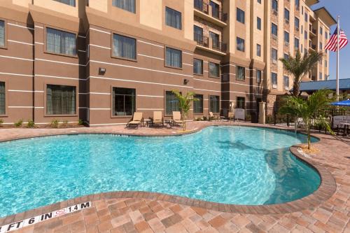 Florida Central Atlantic Coast Hotel | Staybridge Suites Orlando at SeaWorld by IHG - Free Parking & Shuttle to Seaworld Parks