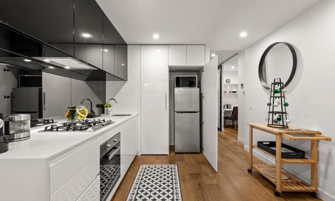Hawthorn East Apartamento | StayCentral - Hawthorn East - Study, 2 Car spaces