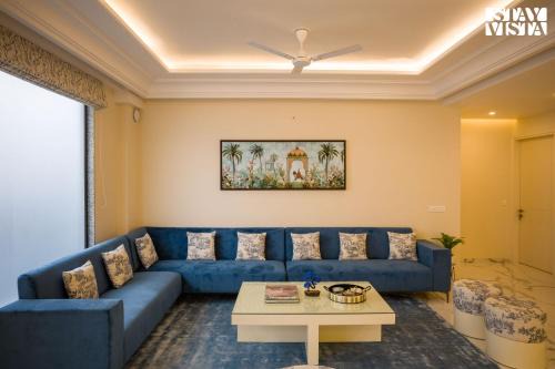 Malviya Nagar Apartamento | StayVista at Sabora Green with AC, Wi-Fi