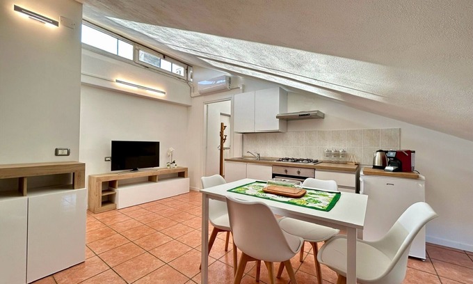 Erba Apartamento | Stefano's cozy apartment