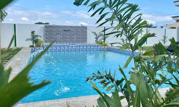 Dinalupihan Complejo | Steffen Resort
