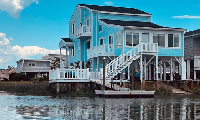 North Myrtle Beach Casa | Stella Maris - Peaceful Waterfront Beach House With Amazing View-Family Friendly