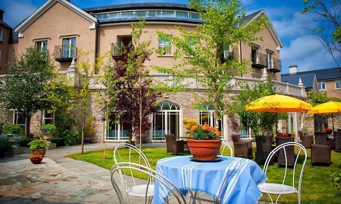 Borris Hotel | Step House Hotel