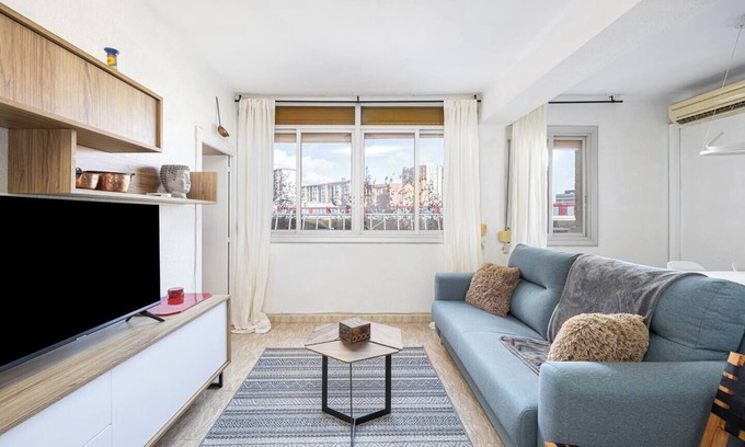 Cornella de Llobregat Apartamento | Step into this delightful and snug 2-bedroom retreat, meticulously renovated and thoughtfully designed to offer a pleasant and cozy stay in Barcelona.