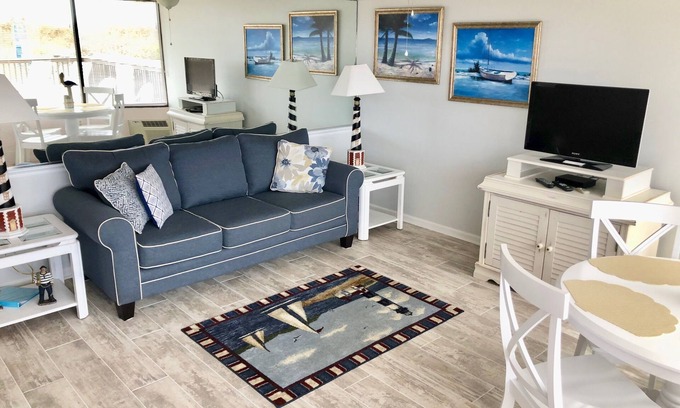 North Myrtle Beach Condominio | Paso directo a la arena y al océano