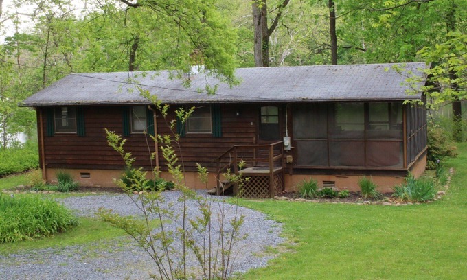 Luray Casa | Stepping Stone Cabin- ¡La escapada perfecta frente al río!