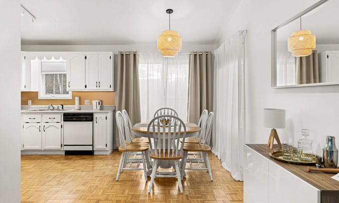 Pointe-du-Chene Casa | Steps away from Parlee -Perfect Family Vacation