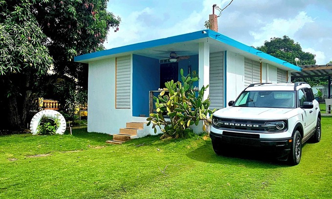 Esperanza Casa | Steps from the Beach & Bio Bay Tours in Esperanza