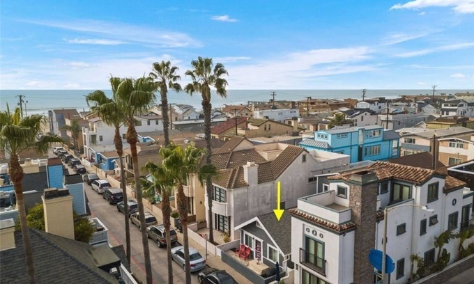 West Newport Casa | Steps to Beach - "Coastal Serenity"; Sleeps 4