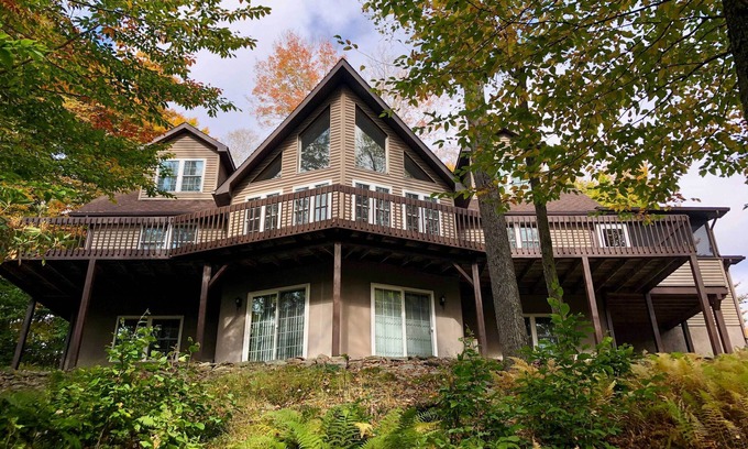 Gouldsboro Casa | Steps to River: Big Bass Lake House w/ Grill!