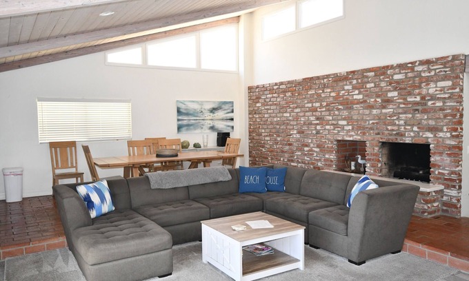 Hollywood Casa | The Perfect Beach House for Any Type of Vacation!