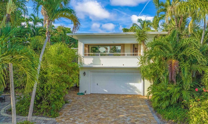 Birch Park Finger Streets Casa | Pasos a la playa y un paseo por la vida nocturna de Fort Lauderdale