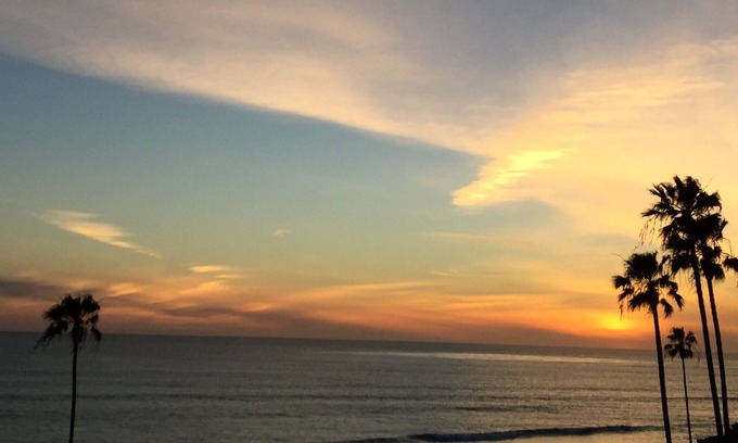 Las Gaviotas Casa | Steps to the Ocean-Big House w / 2 Living Rooms & 2 Kitchens-Great Reviews