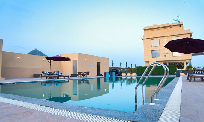 Pushkar Hotel | STERLING PUSHKAR