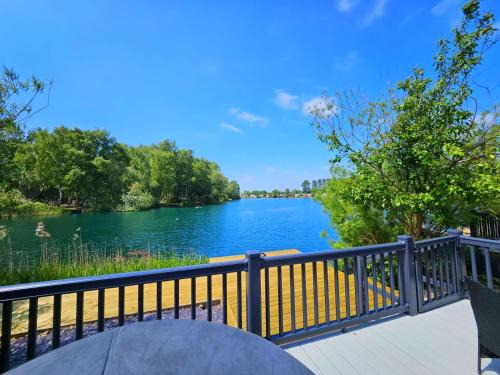 Tattershall Chalet De Esquí | Still Waters