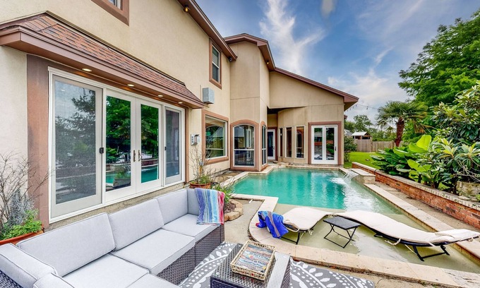 Lakeview  Jefferson County Casa | Stillwaters Paradise Resort-Style Pool & Jacuzzi