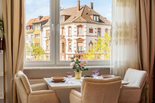 Hanau Apartamento | Stilvolles City-Apartment mit Balkon & Parkplatz, Nähe Frankfurt