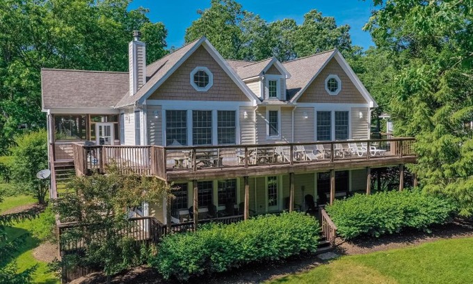 Waterfront Greens Casa | Stilwater Serenity