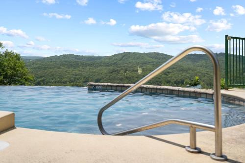 Indian Point Casa | Stone Cliff Relaxation with Resort Amenities