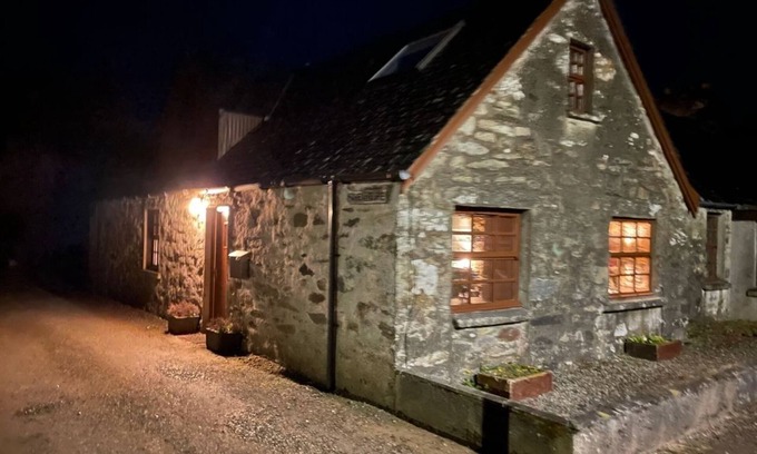 Lochgilphead Casa | Stone cottage Argyll