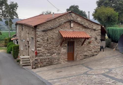 Curtis Casa | Stone Cottage La COMPOSTELANA