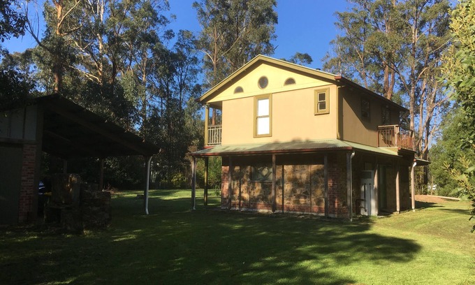 Kinglake Casa | Stone Cottage Retreat Kinglake