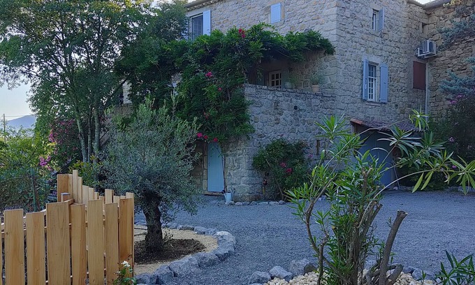 Saint-Genest-de-Bauzon Otro | Stone farmhouse near Les Vans, with swimming pool, ideal for families (12 pers)
