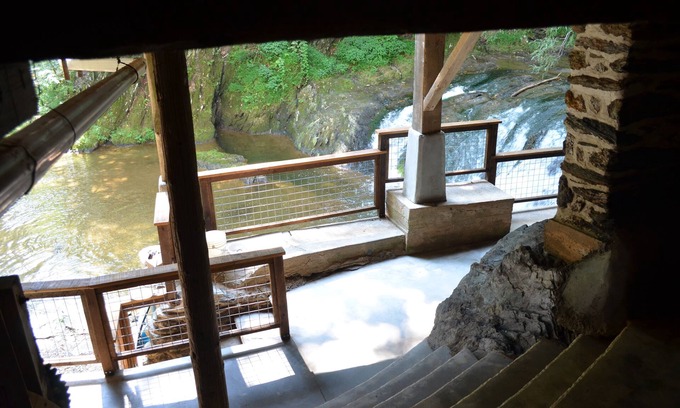 Drumore Otro | (Stone Farmhouse) A getaway home at Drumore Mill