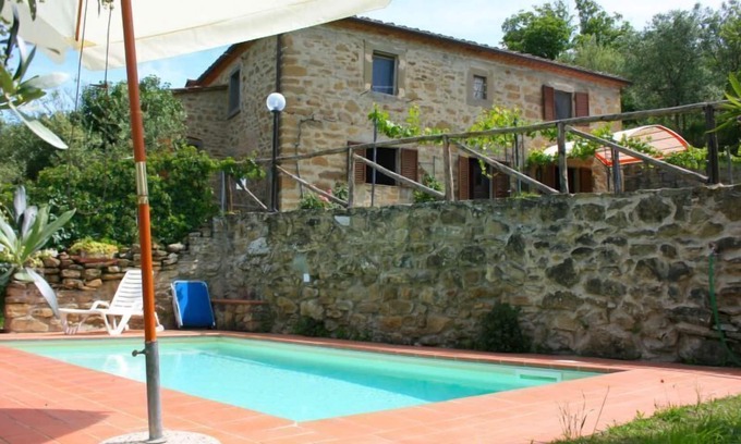 San Pietro a Cegliolo Villa | Parte de una antigua casa de campo de piedra con jardín privado y piscina privada. Excelente relación calidad