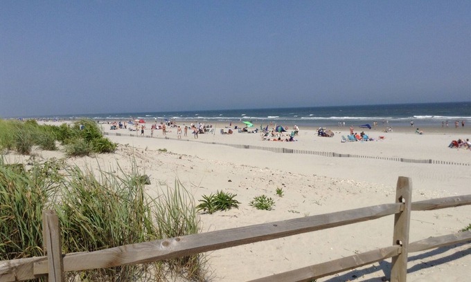Stone Harbor Condominio | Stone Harbor: aparcar el coche y caminar a todo. Todos los elementos esenciales incluidos.