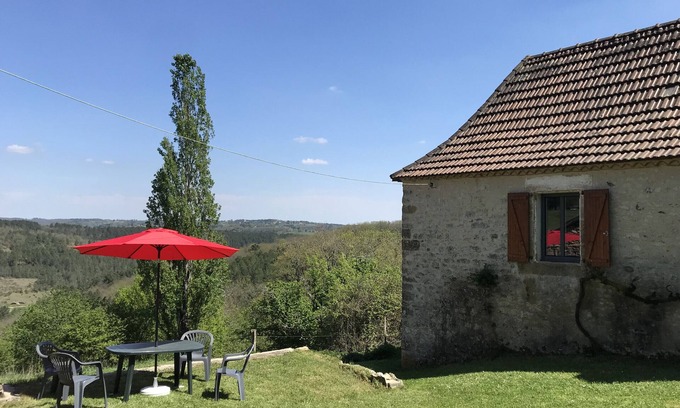Fleurac Chalet De Esquí | Casa de piedra para 5, en el campo