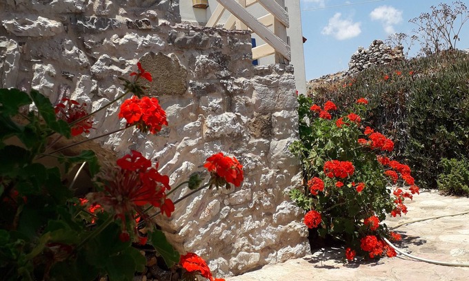 Kithira Casa | STONE HOUSE