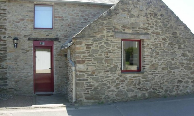 Cancale Casa | Casa de piedra en paz
