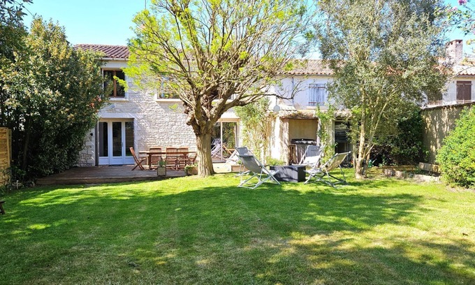 Le Mazeau Casa | Stone house with garden for 8 people in Venise Verte