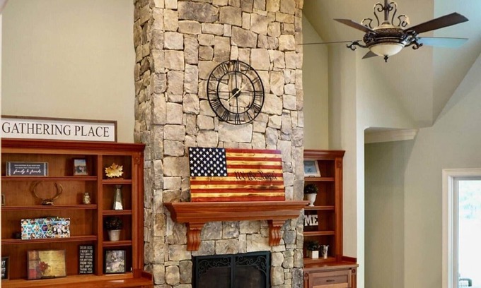 Coalmont Casa | Stone Manor in Coalmont