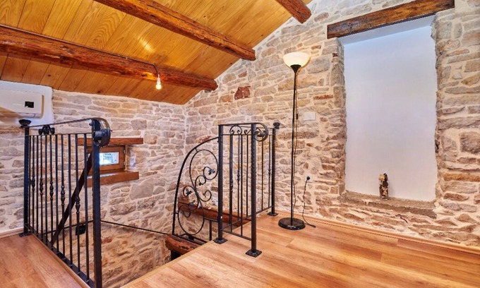 Pomer Casa | Stonehouse Carolina