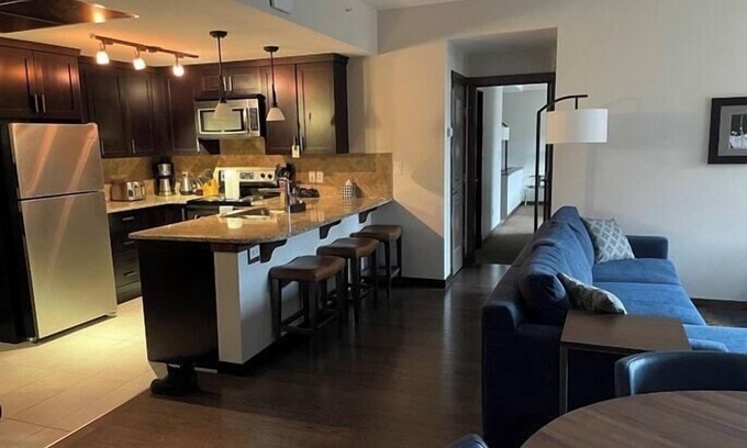 Canmore Condominio | Stoneridge 408 · Beautiful, Bright 3-Bedroom Suite at Stoneridge