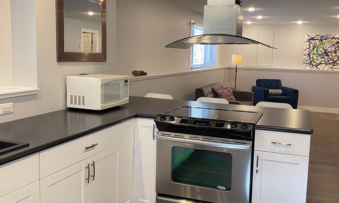 Clearwater Casa | Stoneshire Guesthouse