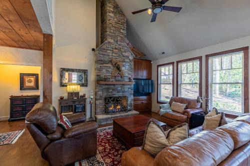 Foscoe Casa | Stoney Brook Cottage at Echota