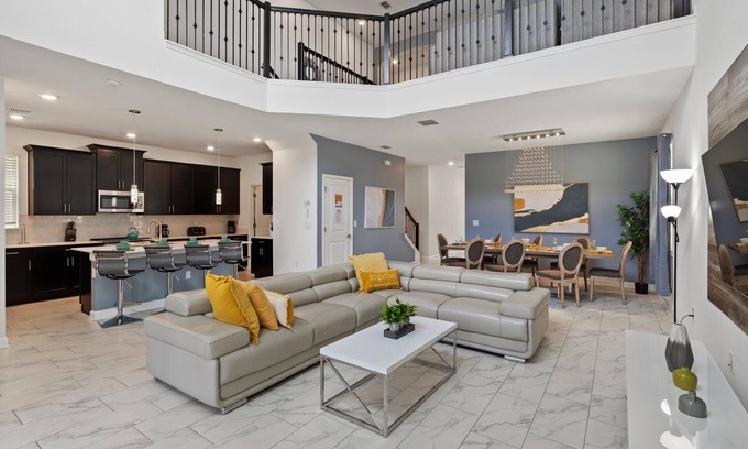 Kissimmee Casa | Storey Lake Resort 5 Bedroom Private Pool Home