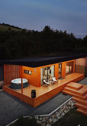Apahida Casa | Story Cabin Lake