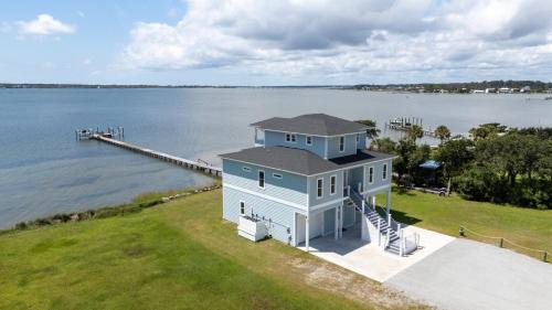 Gloucester Casa | Straits Serenity home