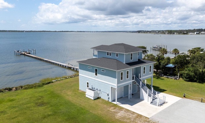 Gloucester Casa | Straits Serenity-Sound Front Home with Boat Lift & Dock (NEW CONSTRUCTION)